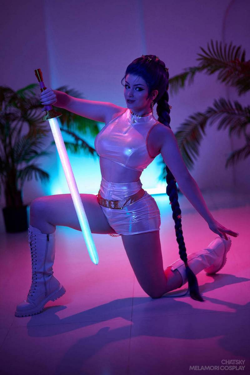 KPop Demon Hunters - Rumi Kang Cosplay full length character portrait