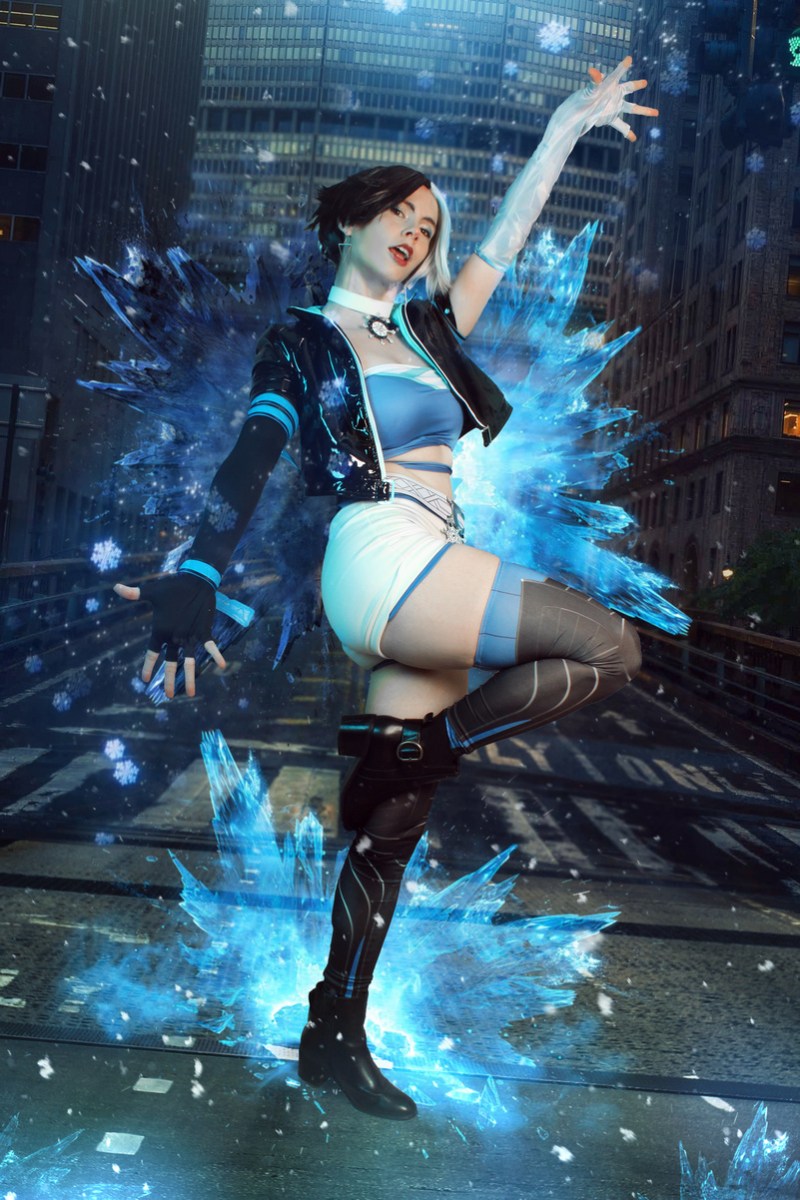 Marvel Rivals - Luna Snow (Seol Hee) Cosplay full body portrait