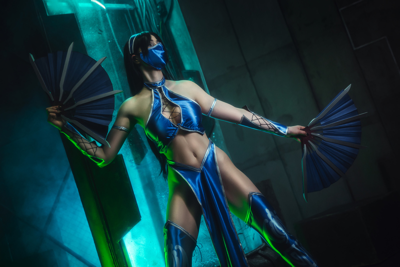 Mortal Kombat - Remake - Kitana Cosplay - detailed character analysis