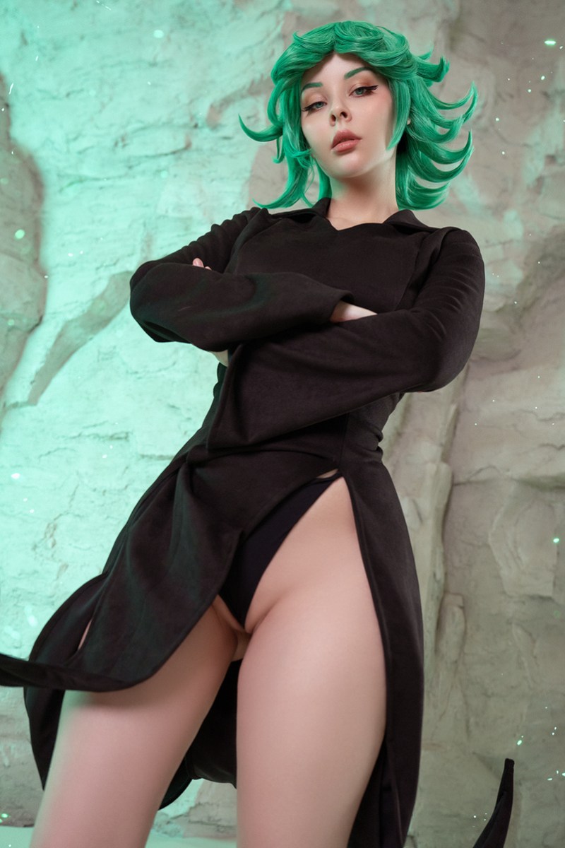 One-Punch Man - Tatsumaki Cosplay full body portrait