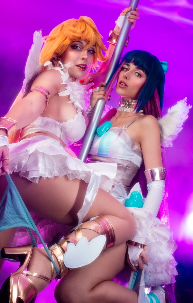 Panty & Stocking with Garterbelt - Panty Anarchy & Stocking Anarchy Cosplay character costume portrait