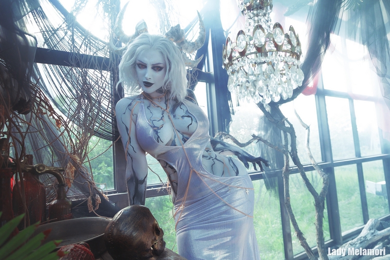 Queen of the Dead Original Vision Cosplay - seductive vision