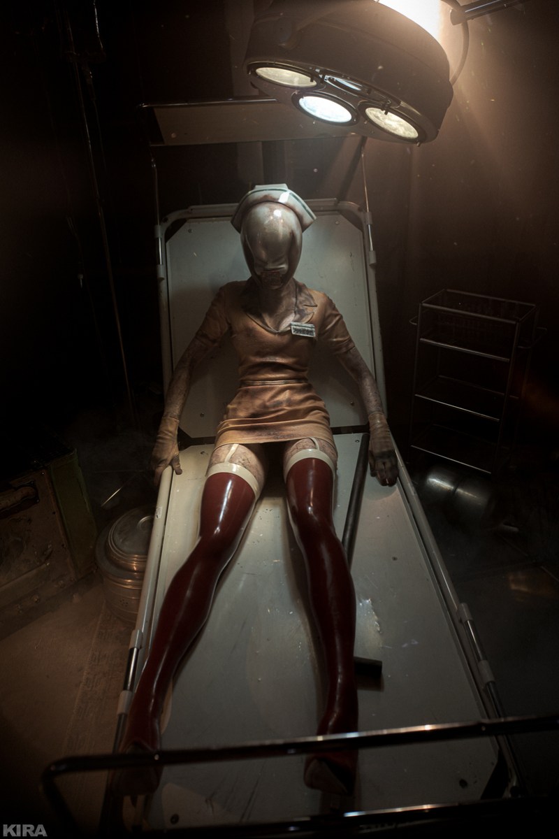 Silent Hill Nurse Cosplay 12