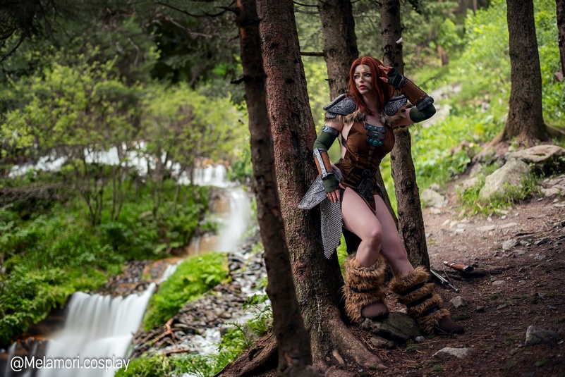 The Elder Scrolls 5 - Skyrim - Aela the Huntress Cosplay full body portrait