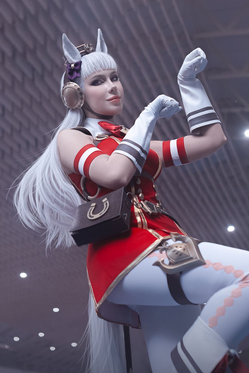 Umamusume - Pretty Derby - Tokai Teio Cosplay - full length photo Umamusume - Pretty Derby - Tokai Teio Cosplay - full length photo