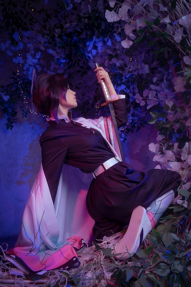 Demon Slayer - Shinobu Kocho Cosplay character costume portrait