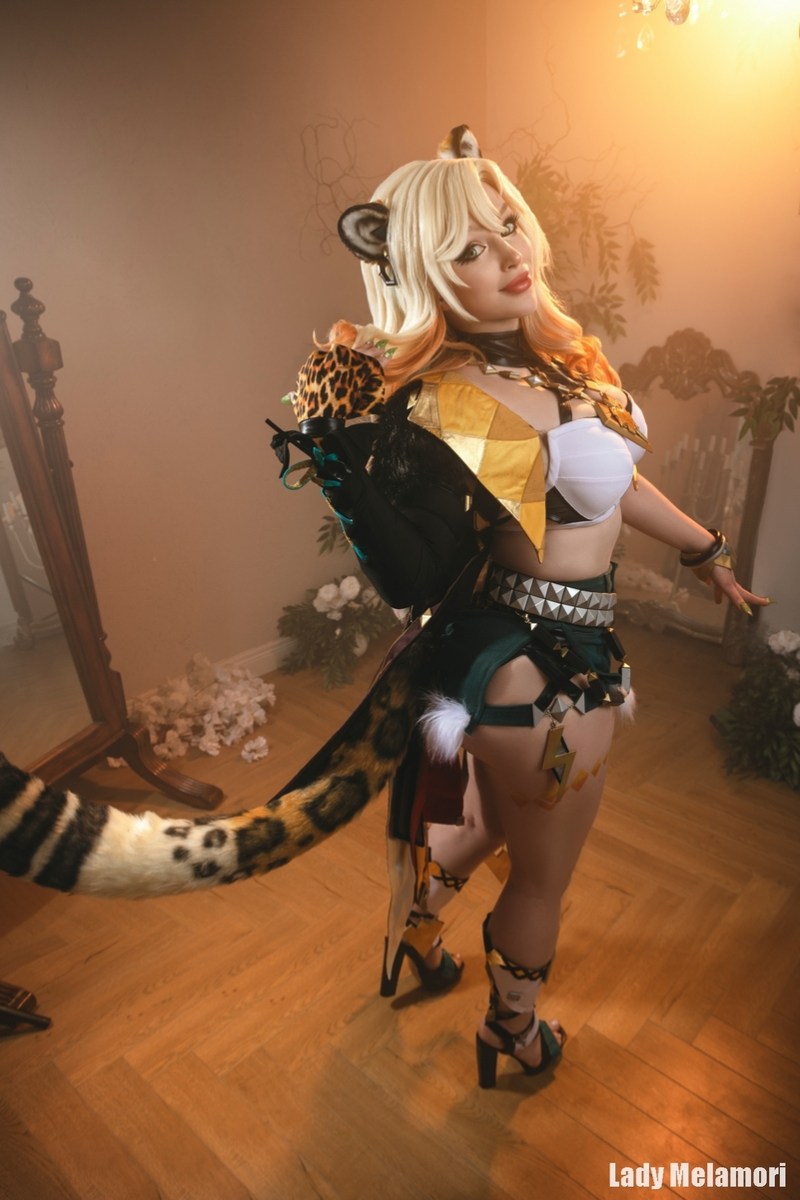 Genshin Impact - Xilonen Cosplay full body portrait photography