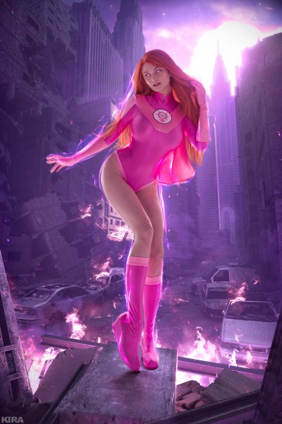 Invincible - Samantha Eve Wilkins (Atom Eve) Cosplay