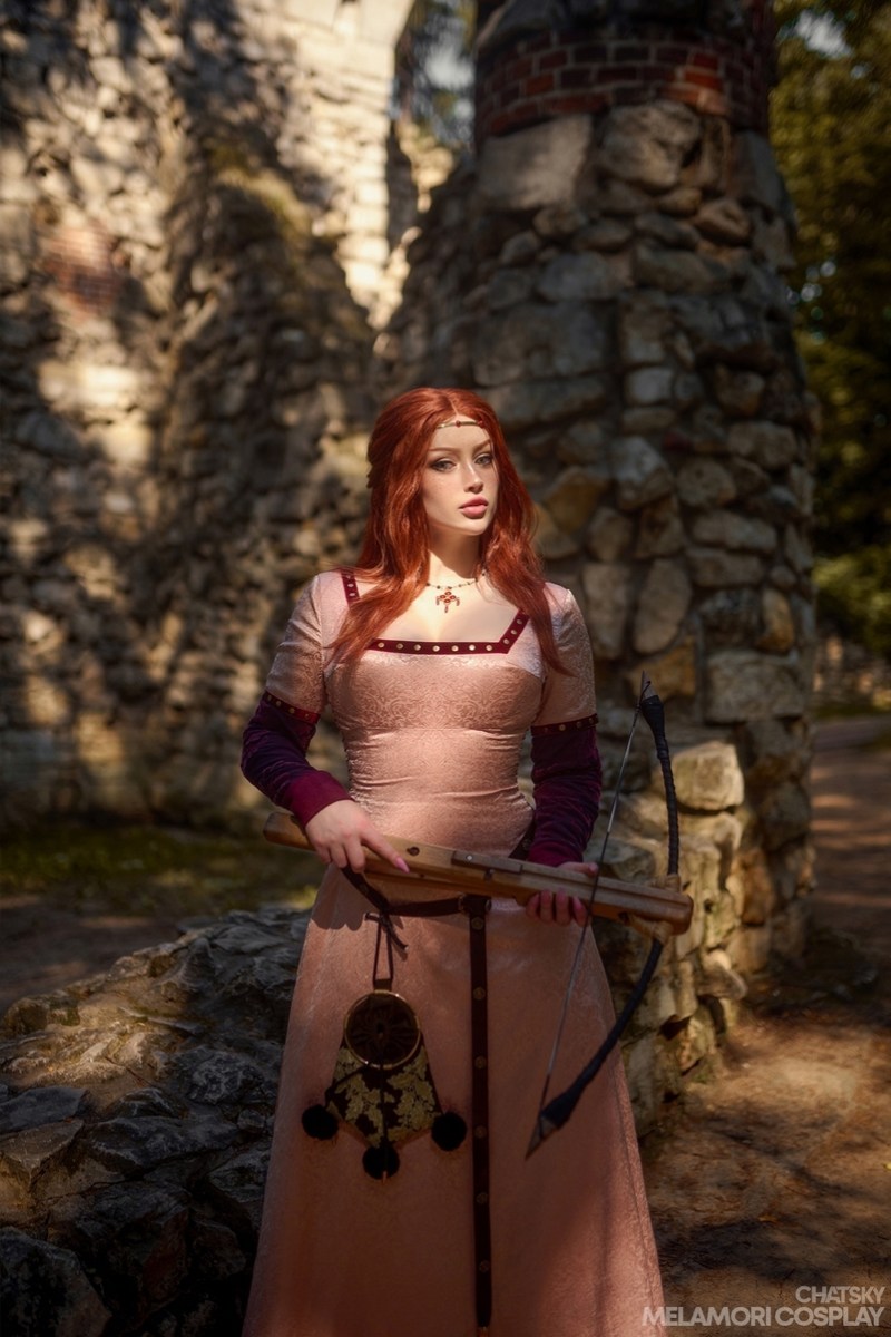 Kingdom Come - Deliverance 2 - Rosa Ruthard Cosplay - soft focus shot