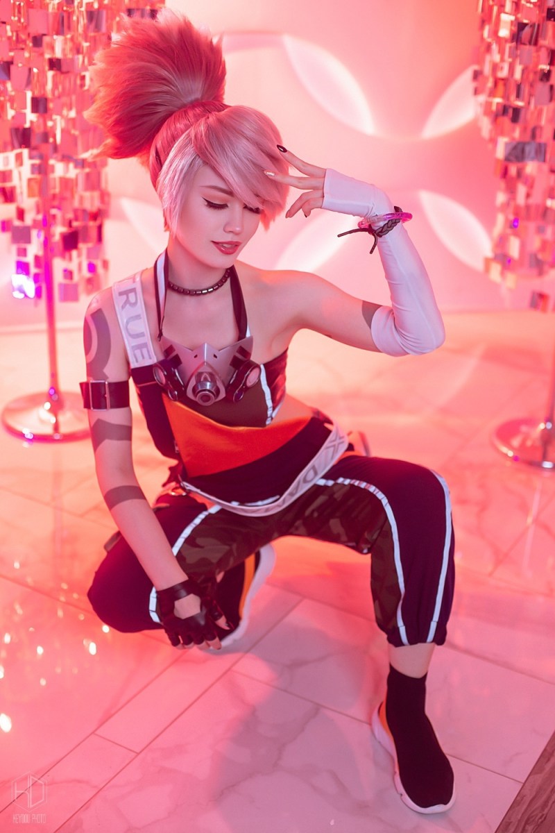 League of Legends - Akali (Akali Jhomen Tethi) Cosplay - portrait photo