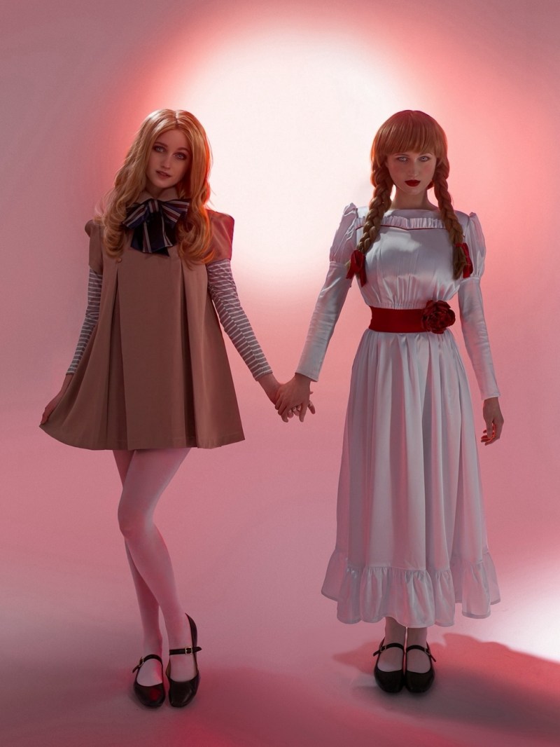 M3GAN - M3GAN (Model 3 Generative Android) Cosplay full length photo