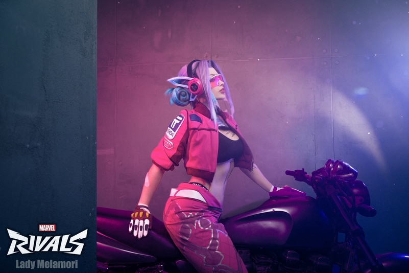 Marvel Rivals - Psylocke Cosplay costume showcase portrait