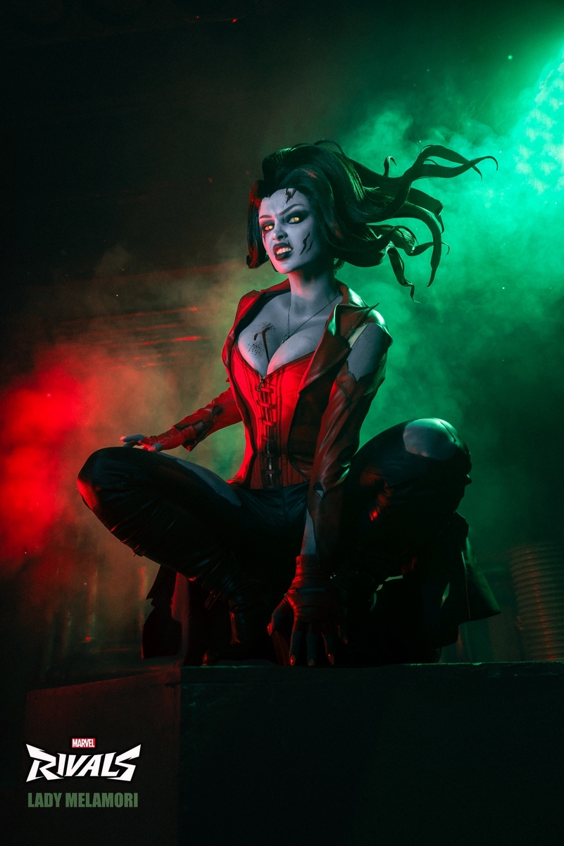 Marvel Rivals - Scarlet Witch (Wanda Maximoff) Cosplay full body portrait