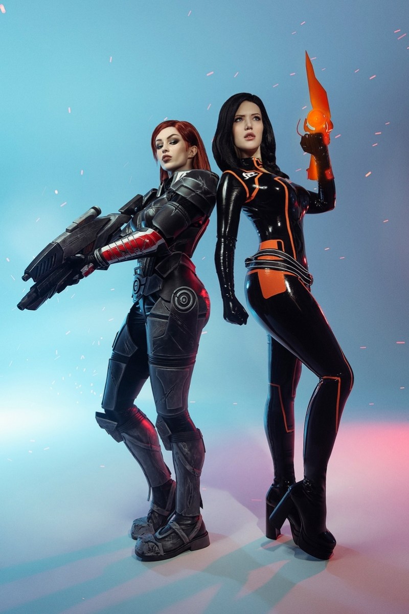 Mass Effect 3 Jane Catherine Shepard Miranda Lawson Cosplay