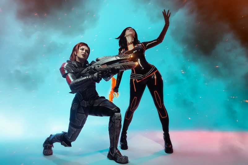 Mass Effect 3 Jane Catherine Shepard Miranda Lawson Cosplay 2