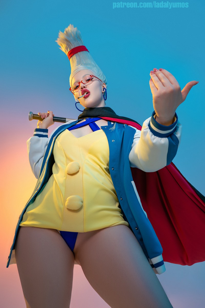 Dandadan Seiko Ayase (Santa Dodoria) Cosplay 4