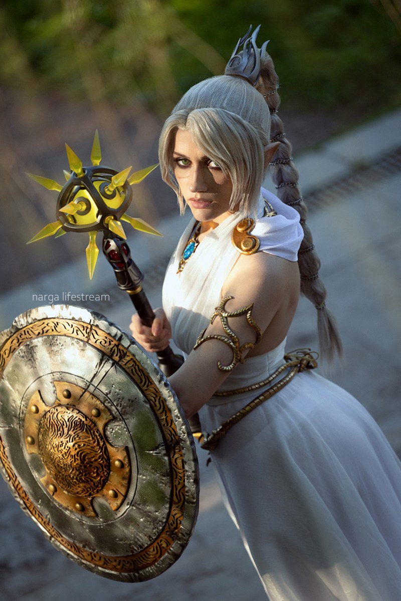 Baldurs Gate 3 - Shadowheart (Jenevelle Hallowleaf) Cosplay - inspired capture