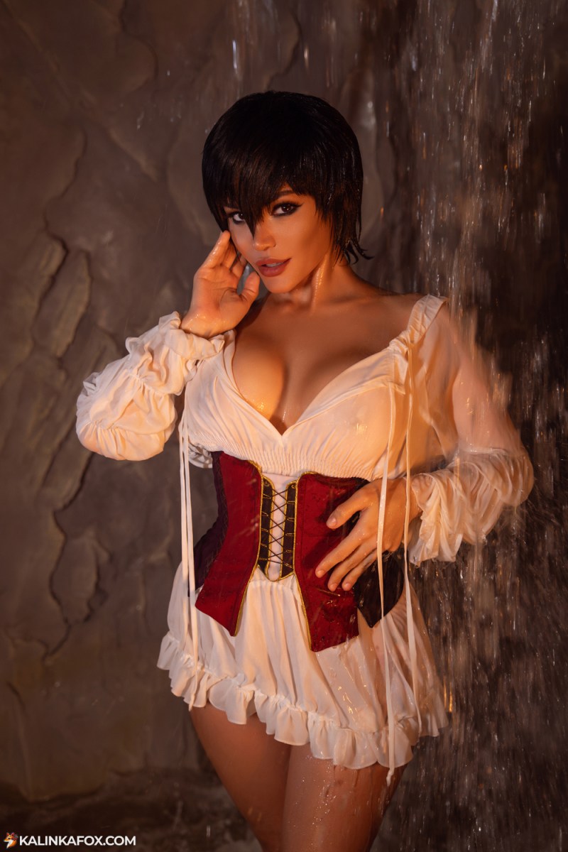 Berserk - Casca Cosplay - enchanting intimate portrayal