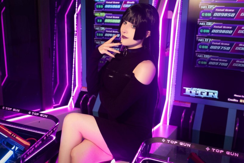 Bocchi the Rock! - PA-san Cosplay - MartinaEdelstein #03 - authentic costume view Bocchi the Rock! - PA-san Cosplay - MartinaEdelstein #03 - authentic costume view