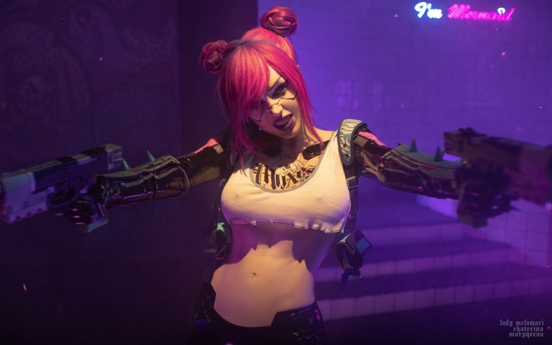 Cyberpunk 2077 - Rita Wheeler Cospay - elegant character representation