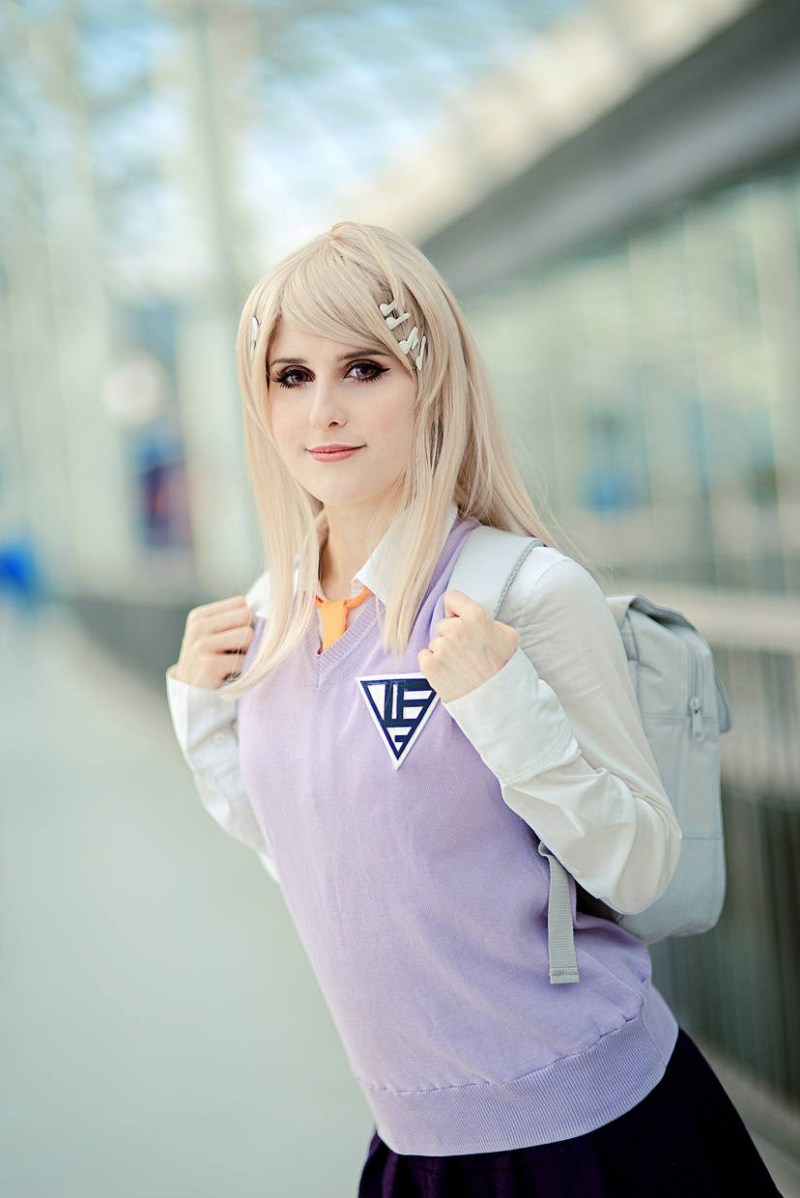 Danganronpa 3 - Killing Harmony - Kaede Akamatsu (School) Cosplay - MartinaEdelstein #02 - full body port. Danganronpa 3 - Killing Harmony - Kaede Akamatsu (School) Cosplay - MartinaEdelstein #02 - full body port.