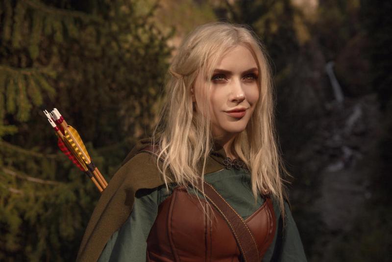 Dungeons &amp; Dragons - Rogue Cosplay - light aesthetic photography