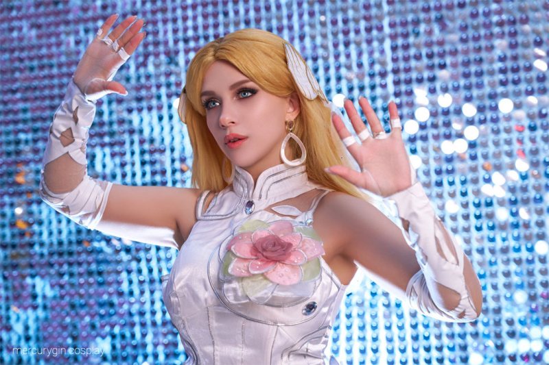 Fantastic Four - Susan Storm-Richards (Invisible Woman) Cosplay - gentle showcase