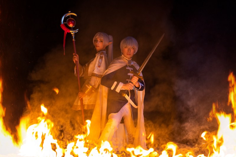 Frieren - Beyond Journeys End - Frieren & Himmel Cosplay full body character photo