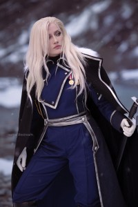 Fullmetal Alchemist - Olivier Mira Armstrong Cosplay