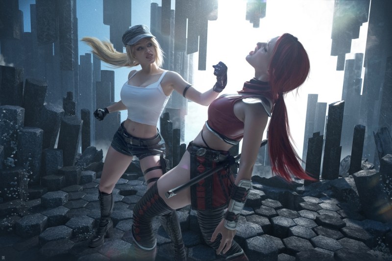 Mortal Kombat 3 - Sonya Blade &amp; Skarlet  Cosplay - authentic view