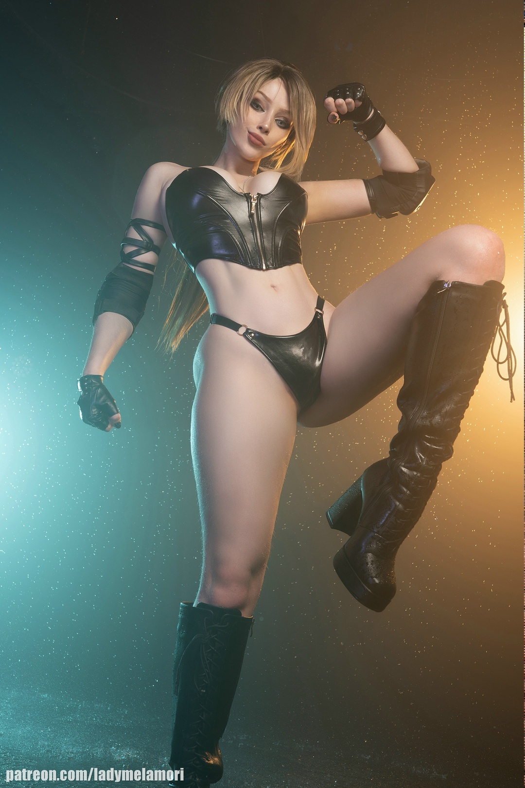 Mortal Kombat 9 - Sonya Blade (Lingerie) Cosplay