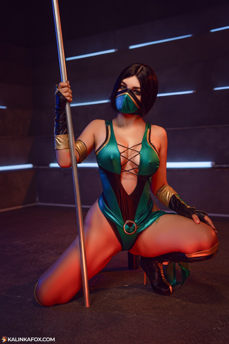 Mortal Kombat - Remake - Jade (The Assassin of Edenia) Cosplay - character photo Mortal Kombat - Remake - Jade (The Assassin of Edenia) Cosplay - character photo