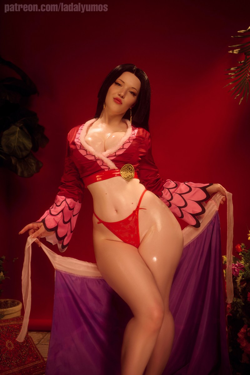 One Piece - Boa Hancock (Pirate Empress) (Lingerie) Cosplay full length photo