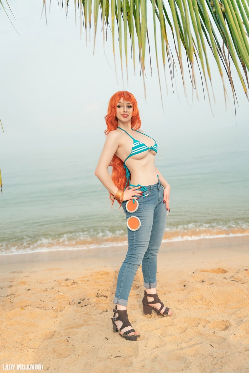 One Piece - Nami Cosplay - focused costume photography