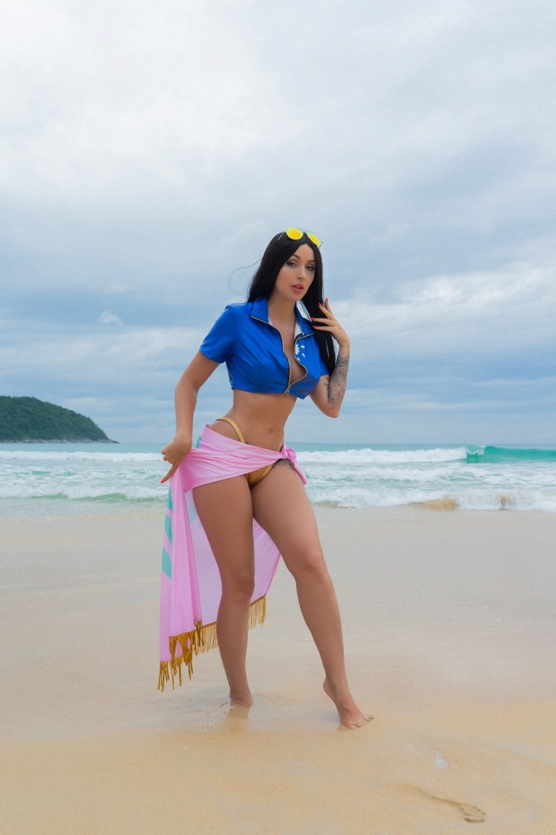 One Piece - Nico Robin Cosplay - Valery Himera #03 - delicate character portrait