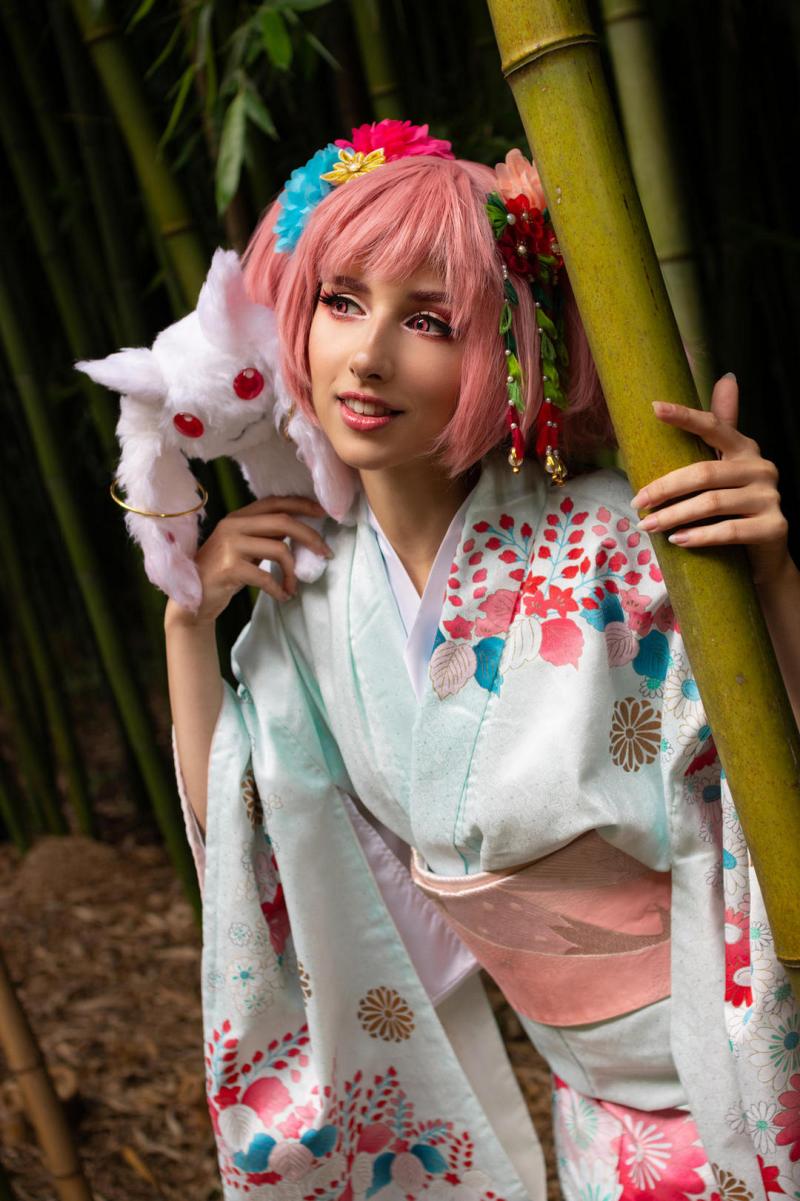 Puella Magi Madoka Magica (Madoka Magica) - Madoka Kaname Cosplay costume showcase portrait