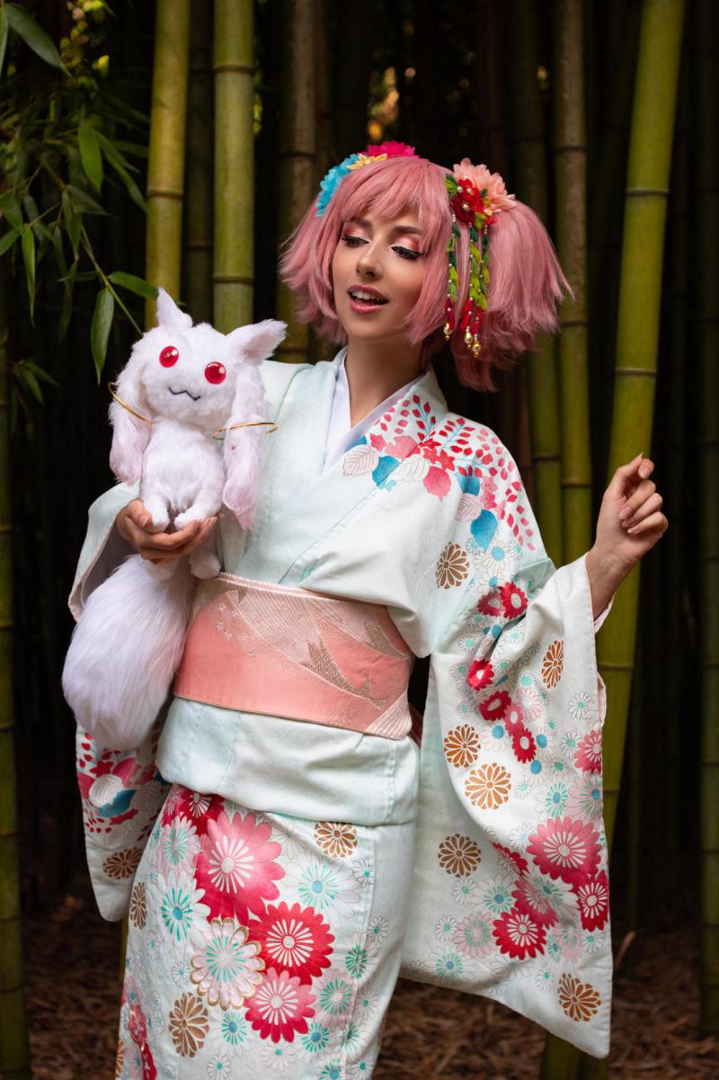 Puella Magi Madoka Magica (Madoka Magica) - Madoka Kaname Cosplay full length character portrait