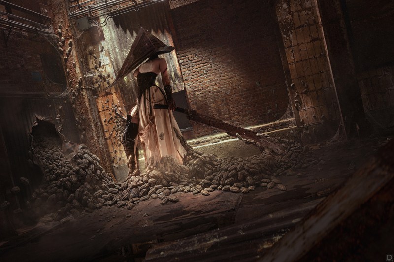Silent Hill 2 - Pyramid Head Cosplay character costume portrait