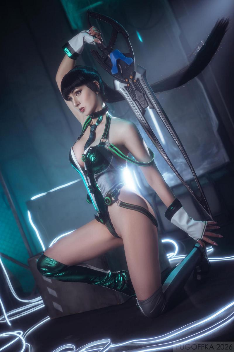 Stellar Blade - EVE (Angel) (Planet Diving) Cosplay character costume portrait