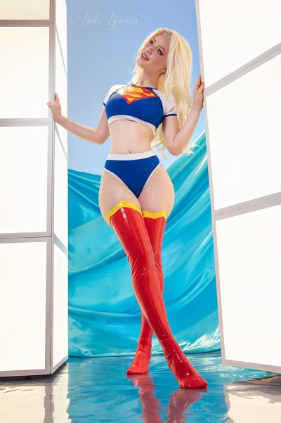 Supergirl - Kara Zor-El Cosplay