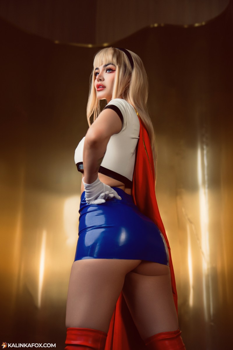 Supergirl - Kara Zor-El Cosplay - delicate character portrait