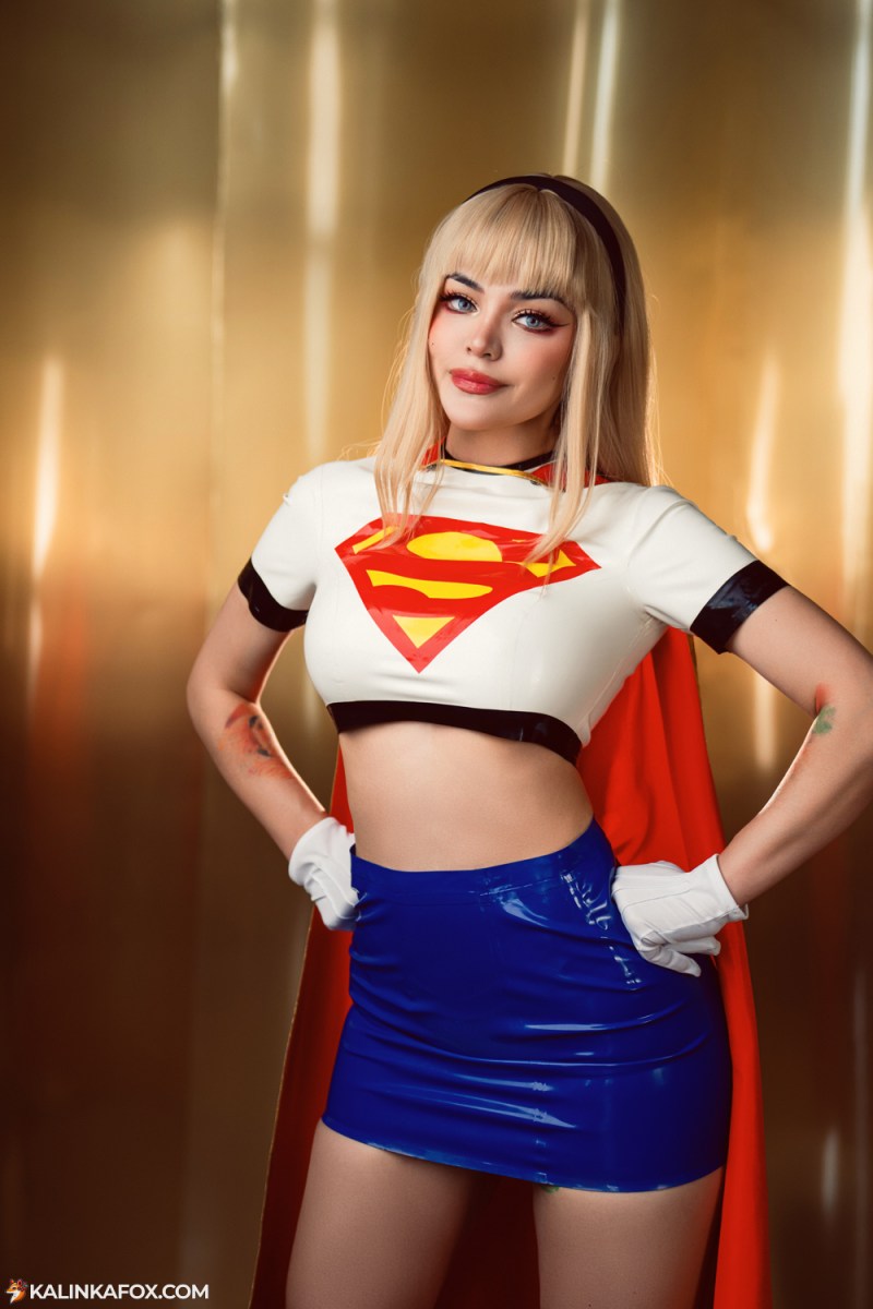 Supergirl - Kara Zor-El Cosplay - expressive character portrait