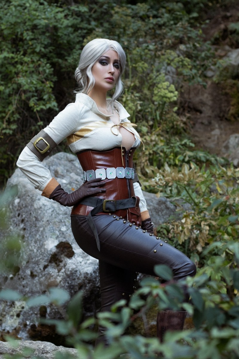 The Witcher 3 - Wild Hunt - Ciri (Cirilla Fiona Elen Riannon) Cosplay - Valery Himera #04 - delicate portrait