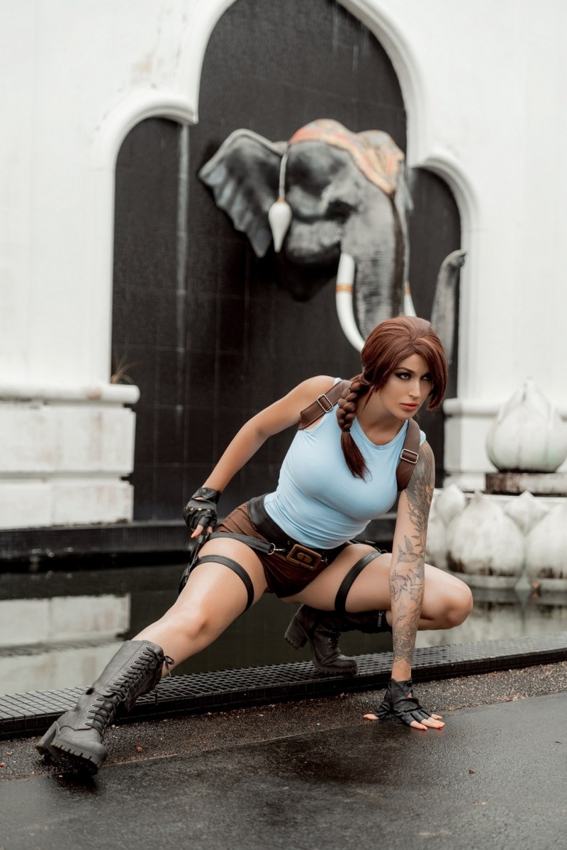 Tomb Raider - Lara Croft (Classic) Cosplay - Valery Himera #04 - delicate portrait