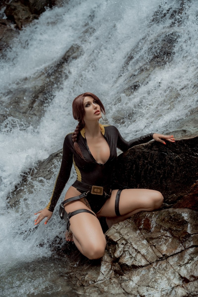 Tomb Raider - Underworld - Lara Croft (Wetsuit) Cosplay - Valery Himera #04 - inspired capture