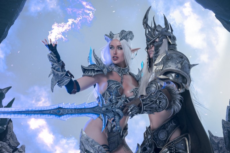 World of Warcraft - Wrath of the Lich King - Sindragosa & Arthas Menethil (Lich King) (Female) Cosplay full body character photo