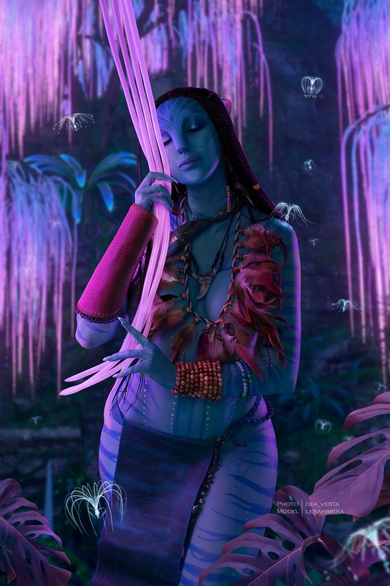 Avatar - Neytiri te Tskaha Moatite (Neytiri) (Navi Princess of the Omaticaya Clan) Cosplay full body character photo