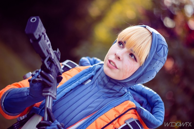 Apex Legends - Natalie Paquette (Wattson) Cosplay - ThanatosArts #01 - light aesthetic