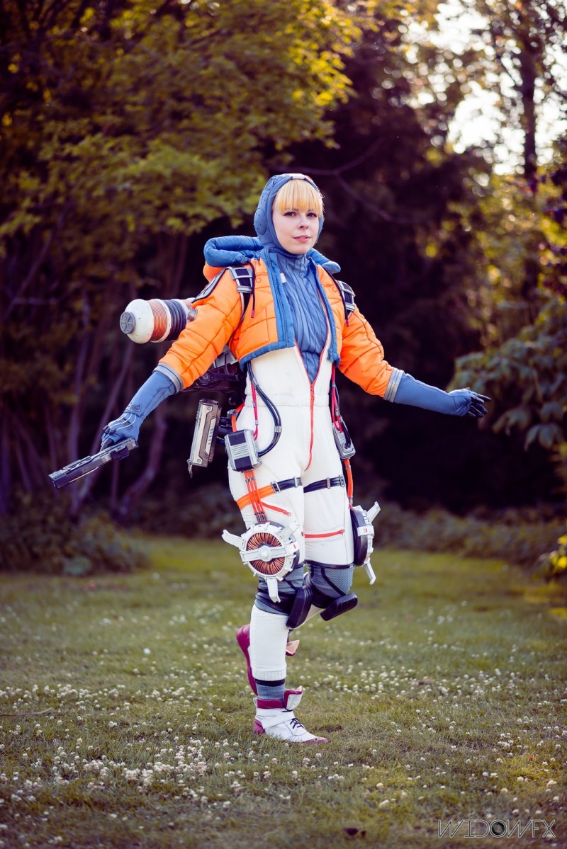Apex Legends - Natalie Paquette (Wattson) Cosplay - ThanatosArts #05 - inspired capture