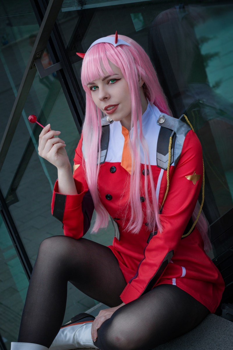 DARLING in the FRANXX - Zero Two Cosplay - ThanatosArts #01 - delicate character portrait DARLING in the FRANXX - Zero Two Cosplay - ThanatosArts #01 - delicate character portrait